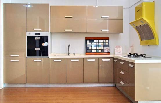 Wood-Kitchen-Cabinets-at-Affordable-Discount-Kitchen-Cabinets