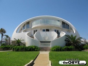 50 Strange Buildings of the World