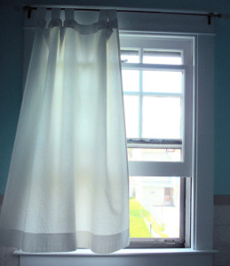 bathroom window curtain